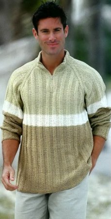Трехцветный мужской пуловер покроя реглан